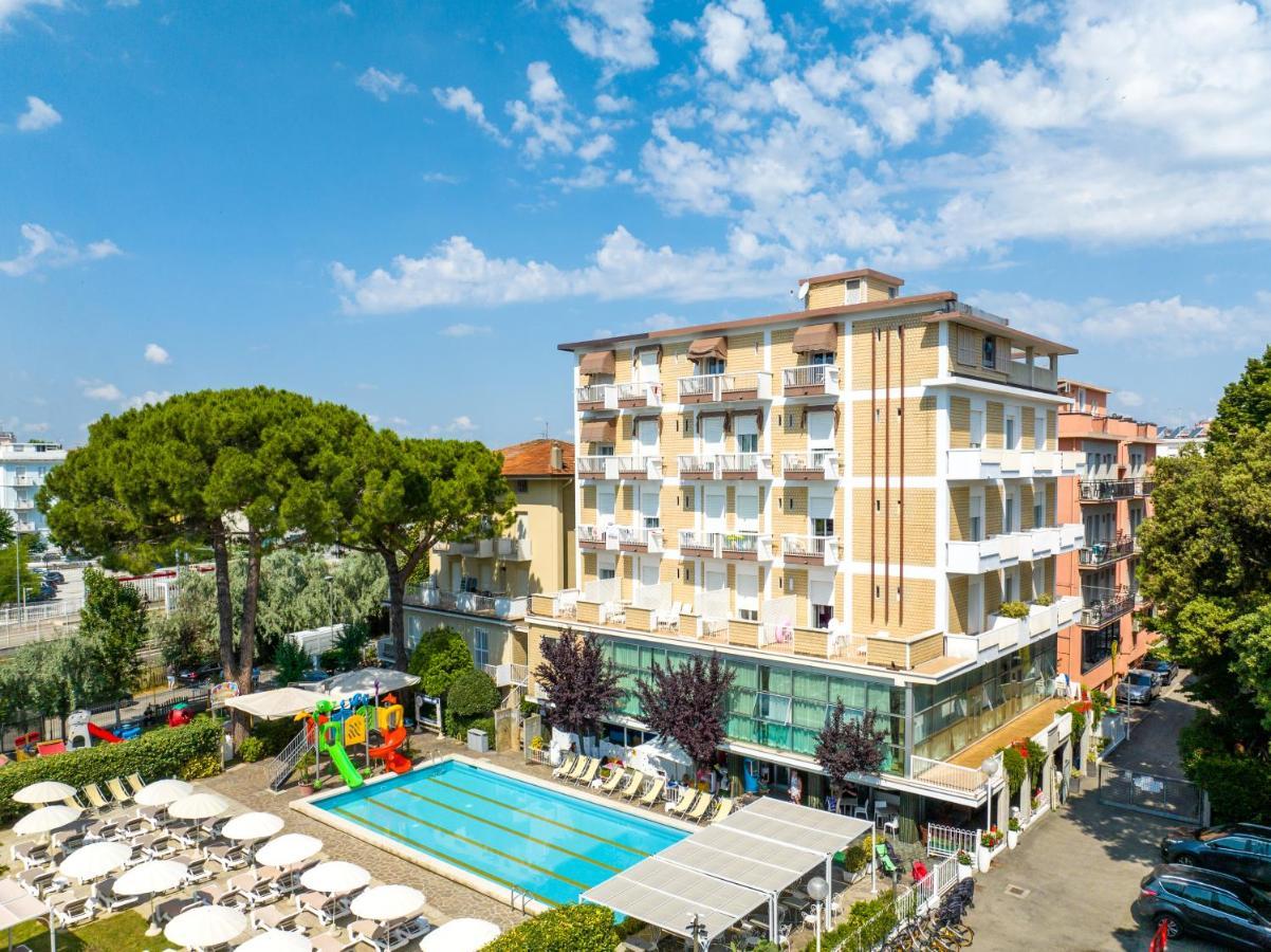 Lotus Hotel All Inclusive & Spiaggia Ρίμινι Εξωτερικό φωτογραφία