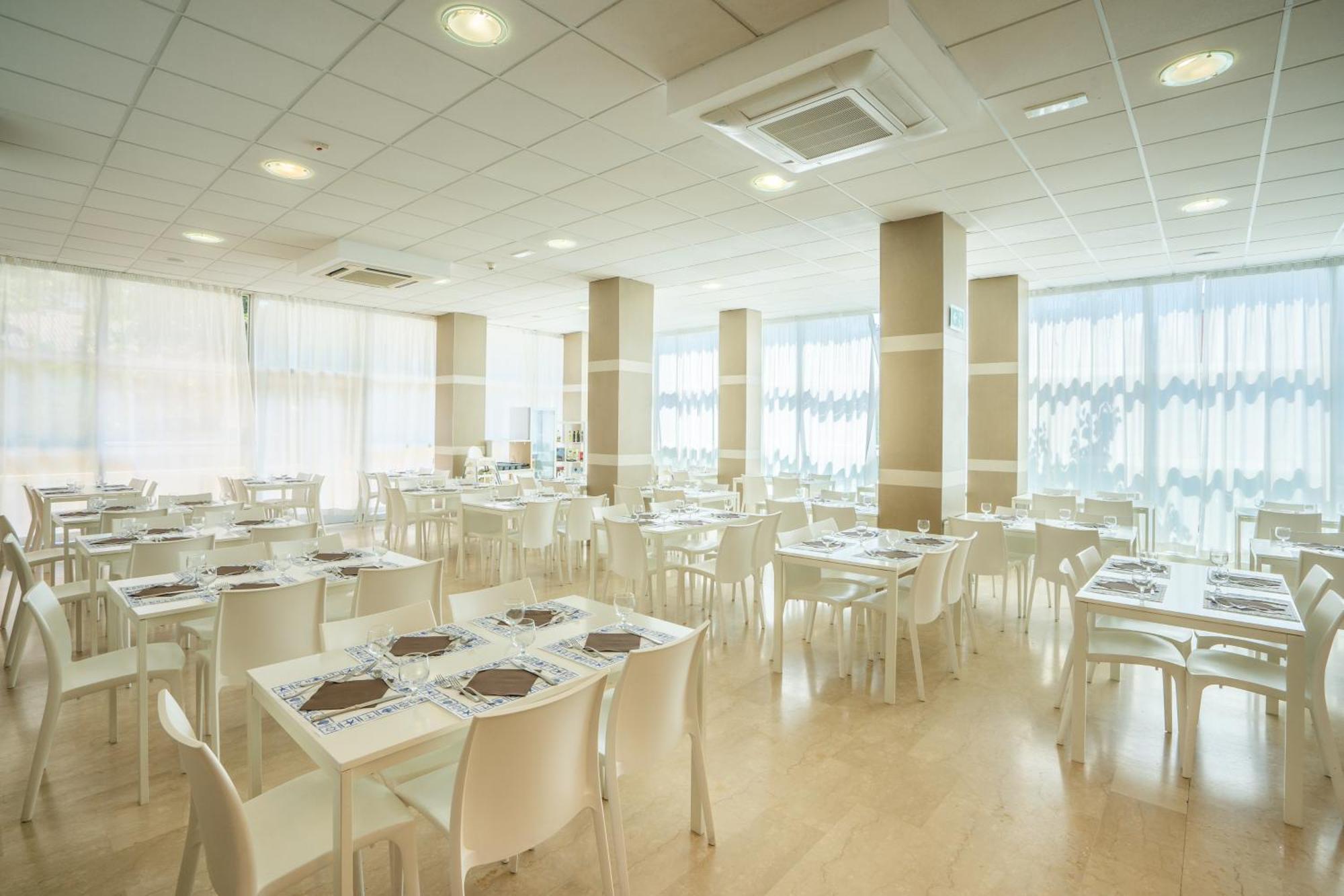 Lotus Hotel All Inclusive & Spiaggia Ρίμινι Εξωτερικό φωτογραφία