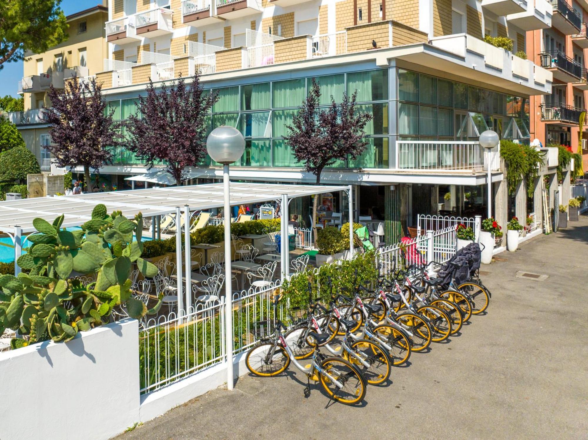 Lotus Hotel All Inclusive & Spiaggia Ρίμινι Εξωτερικό φωτογραφία